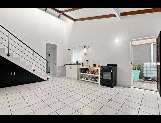 2 BEDROOM PROPERTY TO RENT IN MAITLAND